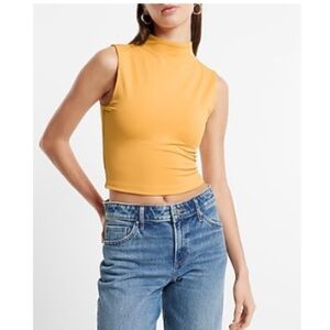 GUC High Compression Body Contour Matte Mock Neck Cropped Tank size medium